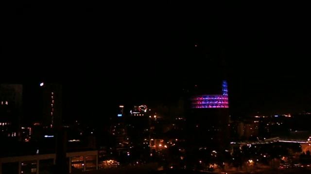 TORRE AGBAR-BARCELONA FUEGOS ARTIFICIALES смотреть онлайн