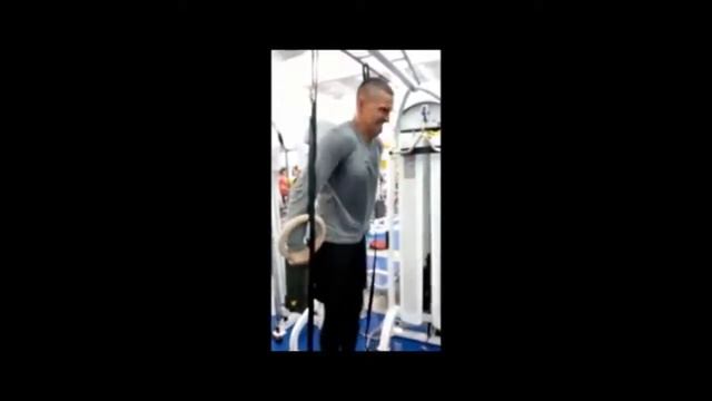 Кольца, еще раз кольца и "маятник" смотреть онлайн
