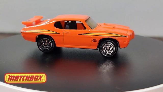 Matchbox 70' Pontiac GTO Judge смотреть онлайн
