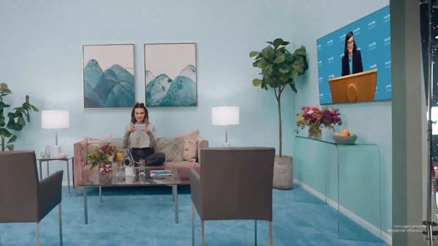 Scopri #TeamGalaxy con Millie Bobby Brown смотреть онлайн