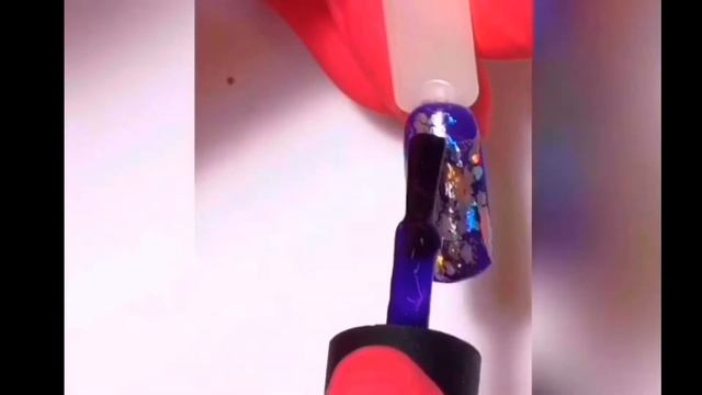 MANICURE IN 1 MINUTE! / ЭФФЕКТНЫЙ ДИЗАЙН НОГТЕЙ ЗА 1 МИНУТУ!!! смотреть онлайн
