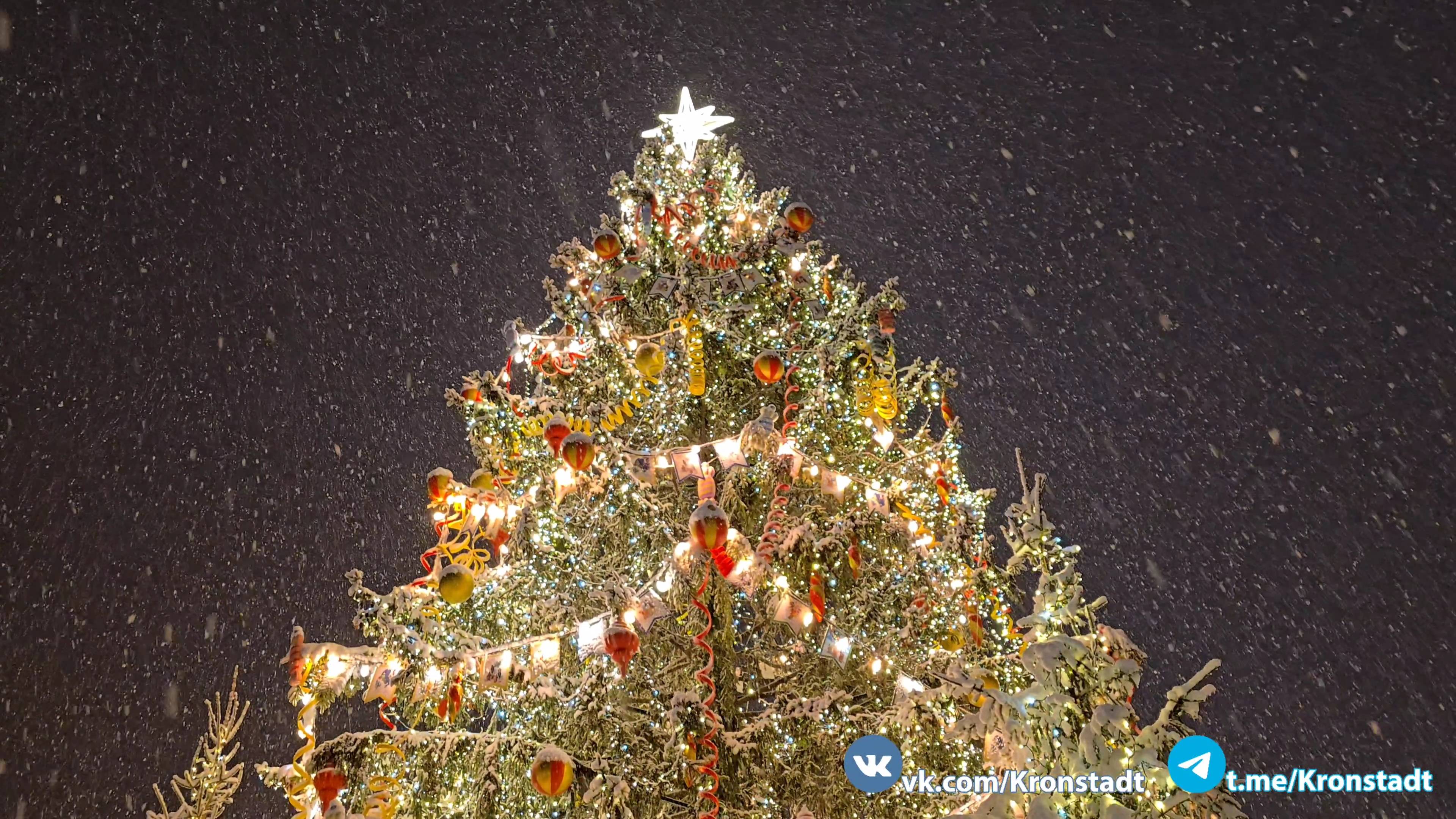 Новогодняя Якорная площадь в Кронштадте. ✨🎄❄️ смотреть онлайн