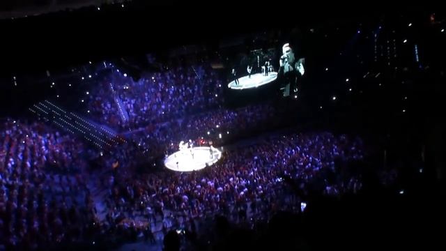 U2 - Wild Honey (new live performance) Rare acoustic version from Barcelona Multicam fan mix HD смотреть онлайн