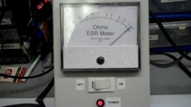 Equivalent Series Resistance (ESR) Meter - Test Capacitors смотреть онлайн