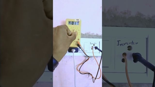 how to check voltage ⚡ ||😱 😱 😱 😱 ||#shorts ||#reels || #viralvideo ||voltmeter || voltage testing смотреть онлайн