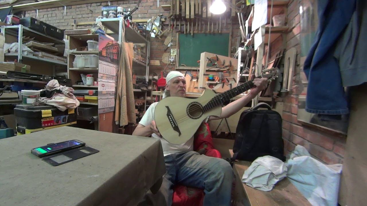 Авторская гитара Антона Хорина по модели мастера Сергея Щеголева смотреть онлайн