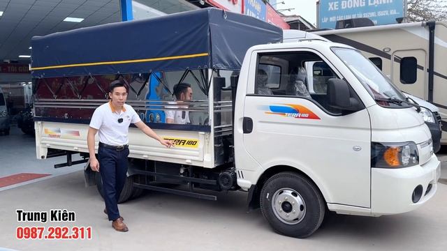 Tôi đã mua xe tải TERA 180 sau khi lái thử HYUNDAI H150. смотреть онлайн