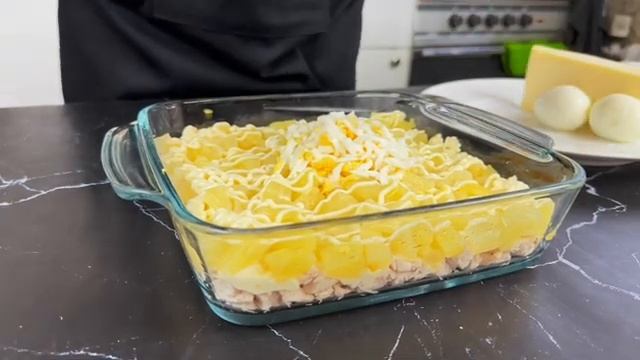 Салат с Ананасами и Курицей за 5 Минут, Нежный и Вкусный! смотреть онлайн