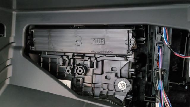 How To Remove/Replace 2022-2024 Toyota Corolla Cross Cabin Filter. смотреть онлайн