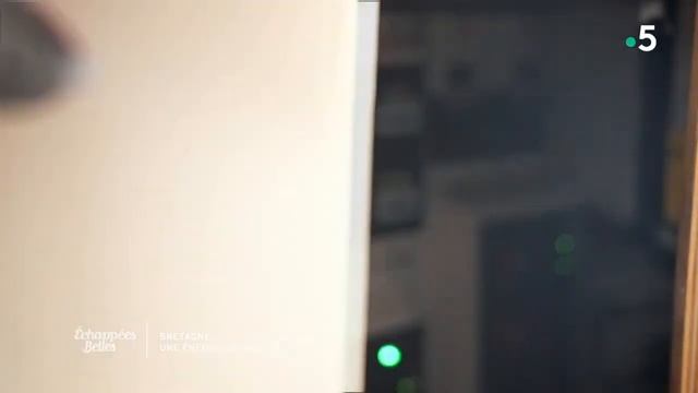 Anthénea - Reportage Échappées Belles