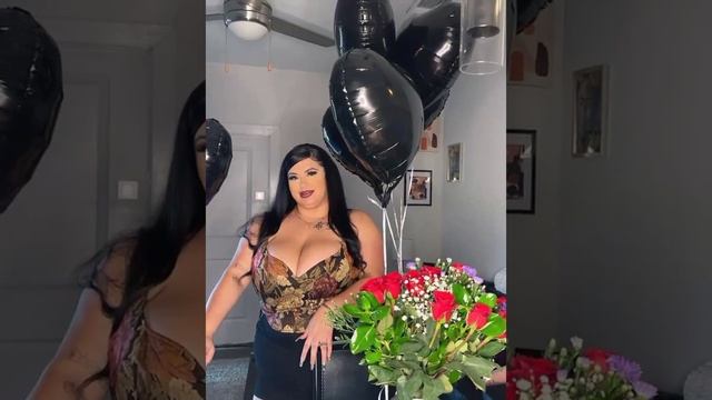 Cremita Tia Wiki Biography, Age, Weight, Relationship || Curvy Model Plus Size || Bbw Model