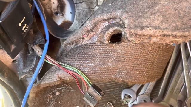 OBS F-Feries: 1980-1991 F-Series Headlight Dimmer Switch Replacement смотреть онлайн