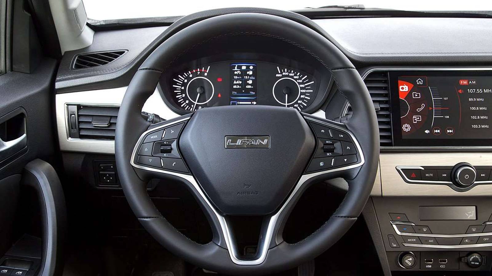 lifan x70 отзывы владельцев. Лифан x70 обзор автомобиля смотреть онлайн