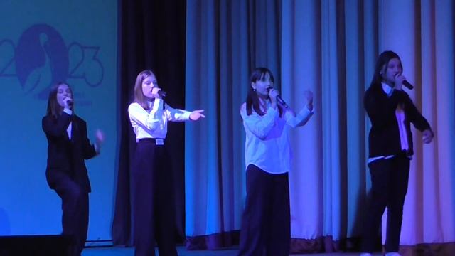 Группа " Крутые девчонки" - Спасибо вам, учителя смотреть онлайн