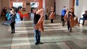 Платок в женском казачьем танце