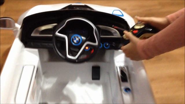 Masinuta electrica cu telecomanda BMW I8 смотреть онлайн