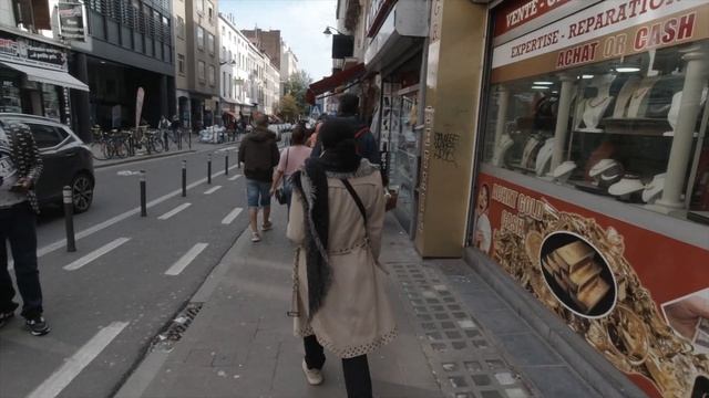 Brussels Solo Travel || Lana Mercury смотреть онлайн