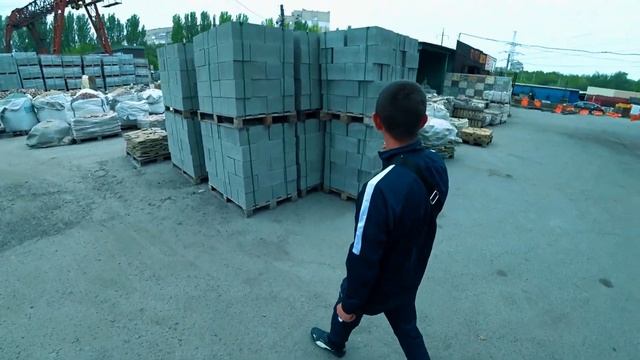 Едем узнавать цены, на шлакоблок. 9 часть (4K UHD) смотреть онлайн