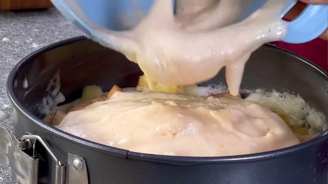 Пока есть яблоки готовлю этот быстрый пирог! Шарлотка на скорую руку! Рецепт из яблок! смотреть онлайн