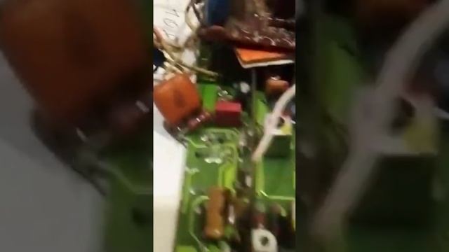 RARE RADIO COMPONENTS САМАЯ ДОРОГАЯ КМ #shorts #радиодетали #драгметалл смотреть онлайн