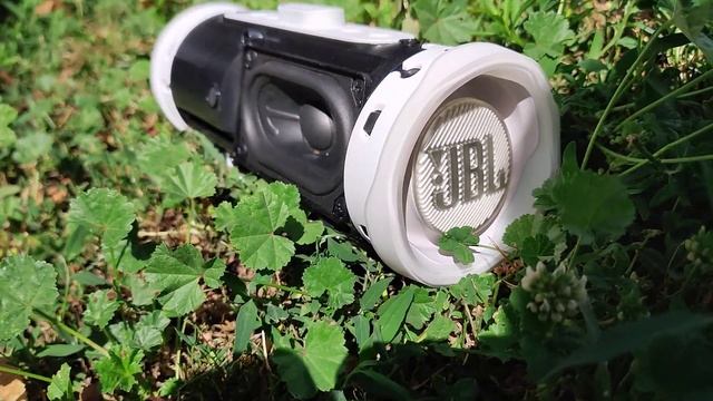 JBL CHARGE 4 LFM 85% BASS TEST WHITE смотреть онлайн