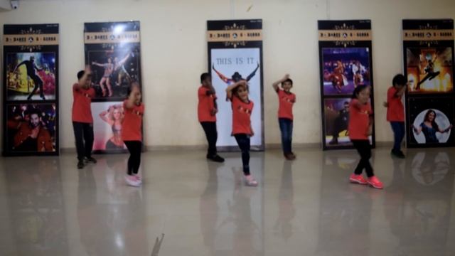 Oonchi hai Building #Bollywood # D 4 Dance & G 4 Garba смотреть онлайн