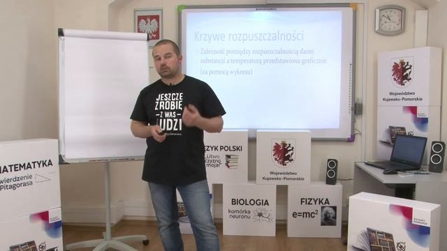 Chemia - klasa 7 SP. Rozpuszczalność substancji w wodzie смотреть онлайн