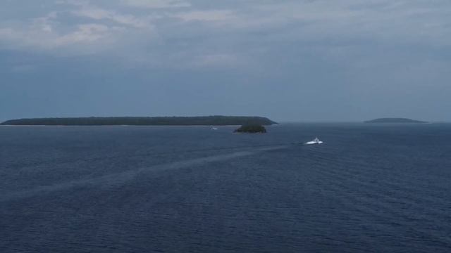 Dji mini 2, raw footage in Tobermory 🇨🇦 смотреть онлайн