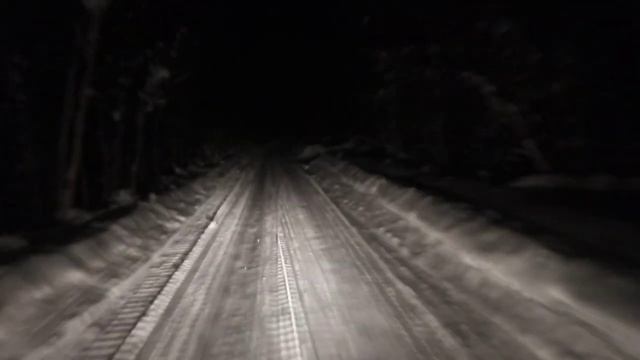 Тайга. Зима. Горы.Пьяный на обочине спит. смотреть онлайн