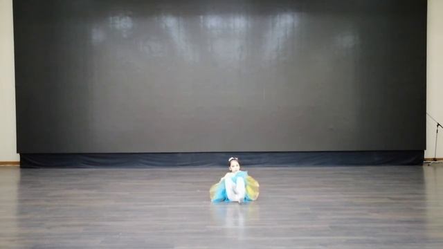 Расулкызы Жасмин - Танец Лоллипоп