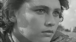 Алена Петровская  " А кто-то третий... "