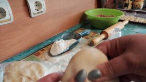 Тестораскатка в деле. Самое лучшее тесто для пельменей на сегодня.