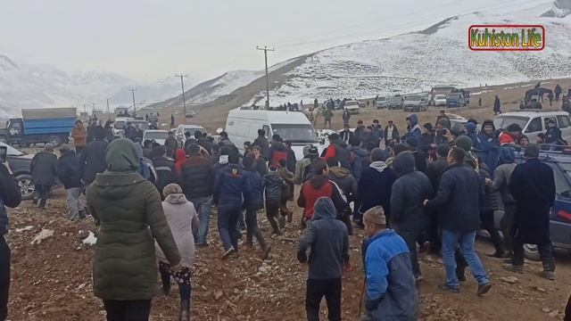 Абдурозик дар Бузкаши Абдурозика гирифта гурехтан смотреть онлайн