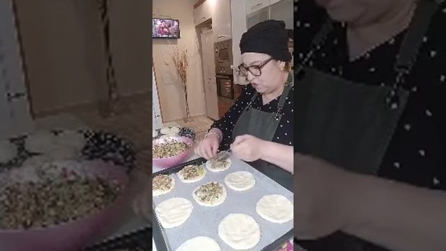 Börek turc 👍🙏🇹🇷🇩🇿براك تركي بالخضر والدجاج смотреть онлайн