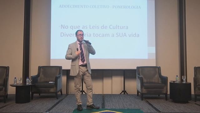 Mauricio Waissman fala I Fórum dos Conservadores sobre leis de cultura e ocupação de espaços смотреть онлайн