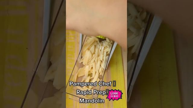 UPRIGHT MANDOLINEOur Rapid-Prep Mandoline Lets U Safely Slice, Dice, Julienne French-fry Cut Fruits
