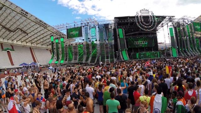 Deorro - Footrocker & Flashlight Live @Ultra Europe 2014 | GoPro смотреть онлайн