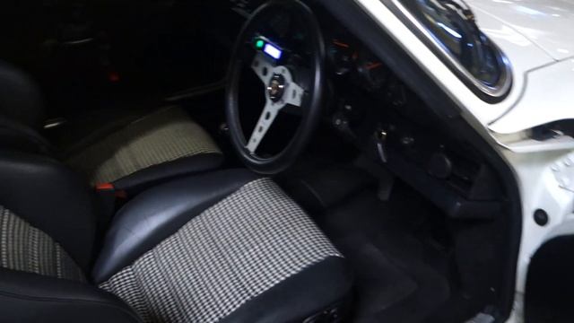 Porsche 911 Targa 1986 backdate 2.7 MFI смотреть онлайн