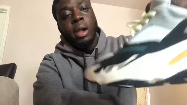 Yeezy Boost 700 wave Runner смотреть онлайн