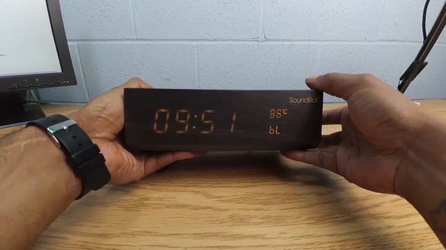 Alarm Clock on steroids (Soundbot SB1011) With Bluetooth speaker смотреть онлайн