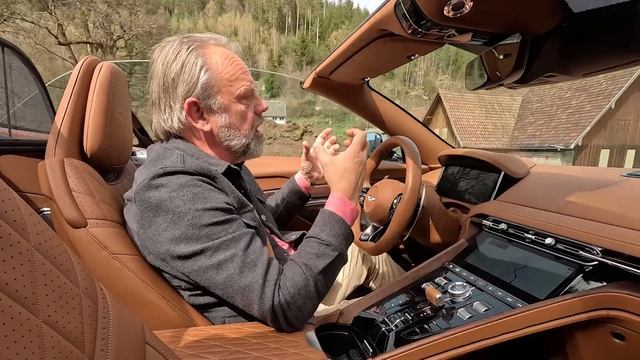 Deze Aston Martin DB12 Volante is de James Bond onder de cabrio's смотреть онлайн