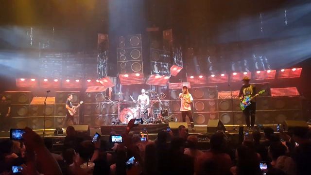 blink-182 & Lil Wayne - What's My Age Again? / A Milli - Live in Los Angeles, The Forum, 08/08/2019 смотреть онлайн