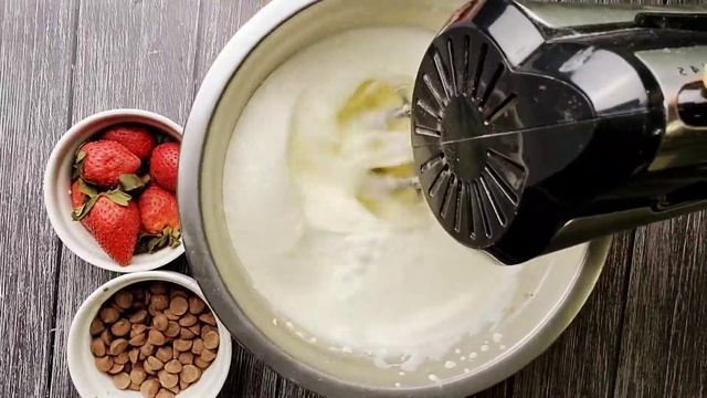 Two Tier Cake Recipe For Beginners | From Start to Finish смотреть онлайн