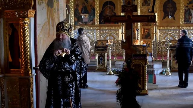 Пение "Днесь висит на древе" и проповедь митрополита Иоанна после первой Пассии Великого поста 2021 смотреть онлайн