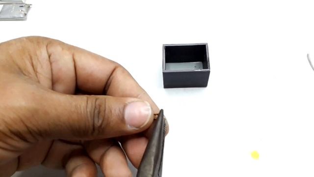 Homemade 12 Volt Battery Using Mobile Battery || Mini 12 Volt Battery kaise banaye ghar mein || смотреть онлайн