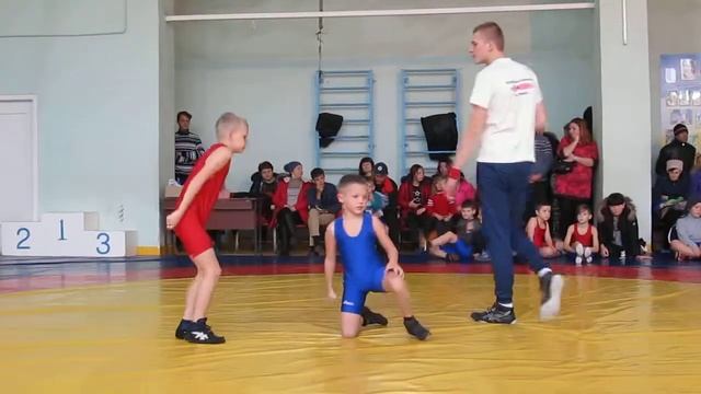 Боротьба - діти! Клуб Чемпіон змагання з вільної боротьби, м.Токмак смотреть онлайн