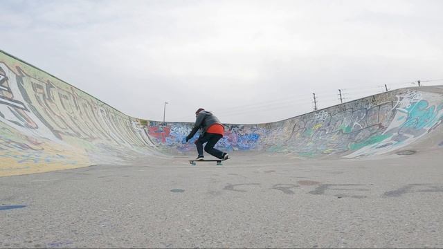 SurfSkate Tutorial: Bowl Riding - Flow And Style