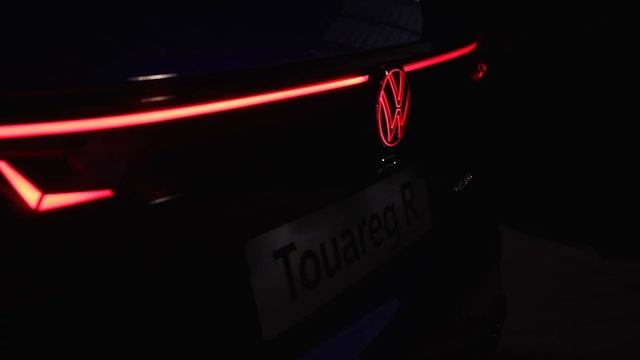 What is a VW Touareg R? | 2024 Touareg R FIRST LOOK смотреть онлайн
