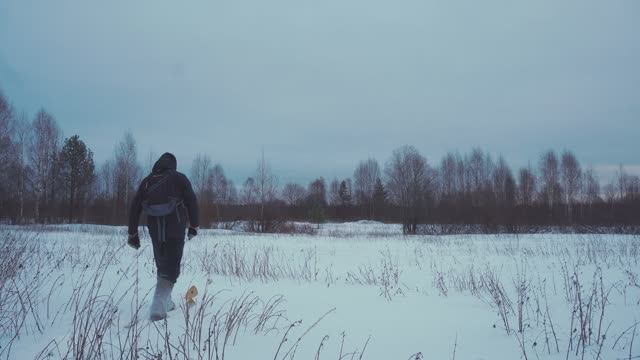 Завалило снегом. Сходил за березовыми прутьями и сделал метлу