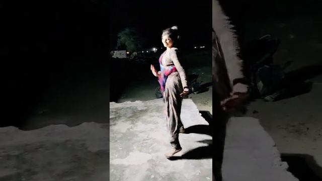 Romantic Dancer Girl смотреть онлайн